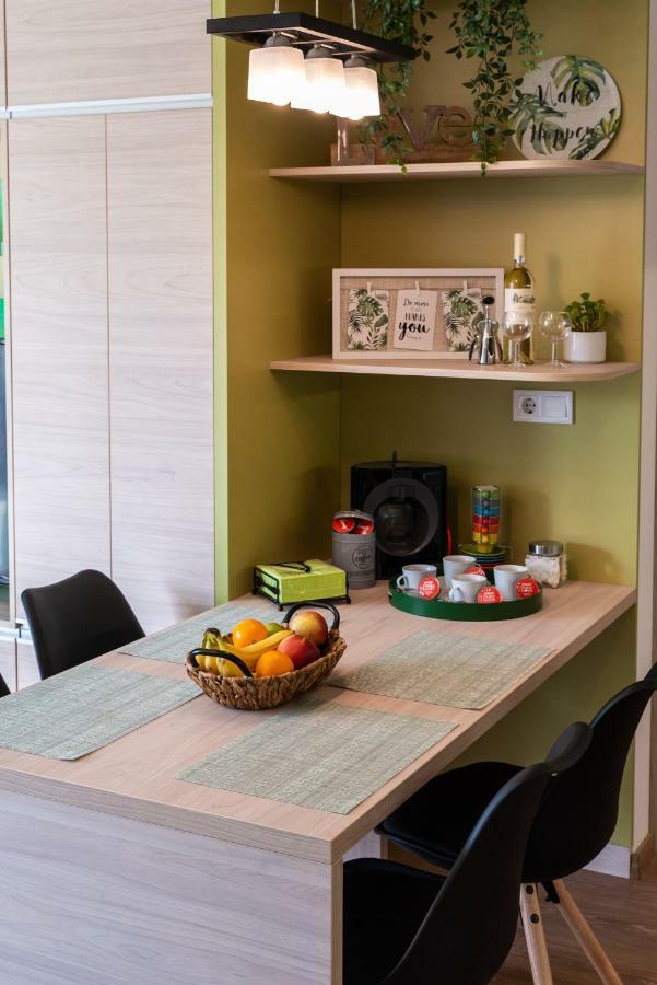 Defne Apartman Debrecen Extérieur photo