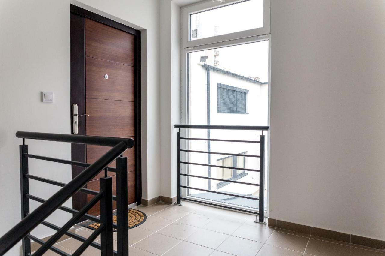 Defne Apartman Debrecen Extérieur photo